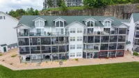 Sunsets & Slips - Waterfront 3BR Condo at Lake of the Ozarks!