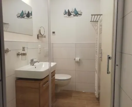 Cozy apartment on the beautiful harbor of Wiesbaden-Schierstein Отели в г. Висбаден