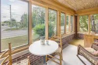 'Baby Grand on Main' Lebanon Home w/ Game Room! - 3성급