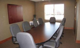 La Quinta Inn & Suites by Wyndham Omaha Airport Downtown