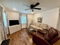 Lil Gem - near Bethel and HCMC Hotels in Paris