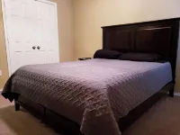 Spacious 2 Story Corner Home (Lackland AFB BMT) Hotels in Southside