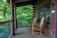 Amazing Views! Hand Built Log Cabin with Hot Tub and Fire Pit