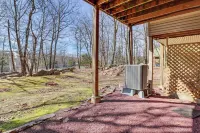 Community Perks & Deck: Lake Harmony Townhome! - Gym