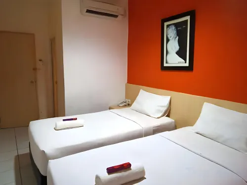 Sabrina Paninsula Hotels in Marpoyan Damai