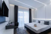 Noa Panzió Hotels near Trianon emlékmű