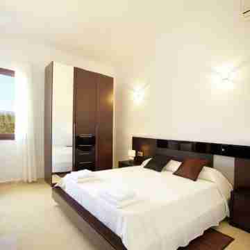 Country House in Campanet with Private Pool Rooms