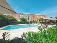 Ibis Styles Lille Neuville en Ferrain - Pool