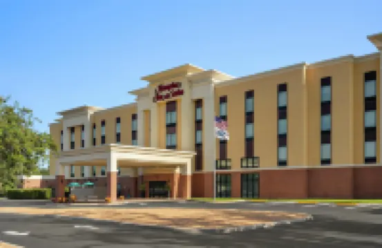 Hampton Inn and Suites by Hilton Tampa Busch Gardens Area Hotels near Busch Gardens