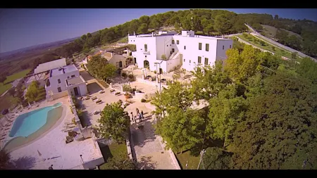 Masseria Torricella Отели рядом с достопримечательностью «Trullo Sovrano»