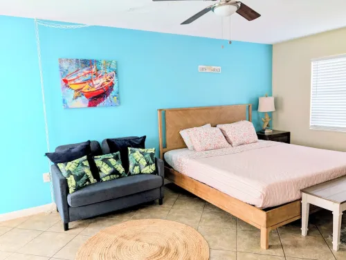 King Studio Steps from Sand + Resort Backyard