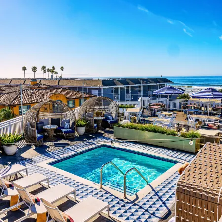 Inn at the Pier Pismo Beach, Curio Collection by Hilton
