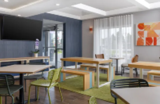 Spark by Hilton Woodstock