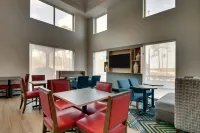 Holiday Inn Express & Suites JACKSONVILLE NORTH-FERNANDINA by IHG - breakfast