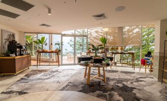 Bayside Square Kaike Hotel