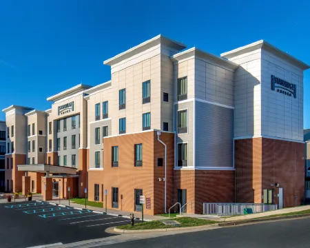 Staybridge Suites CHARLOTTESVILLE AIRPORT by IHG Hotels in Rio