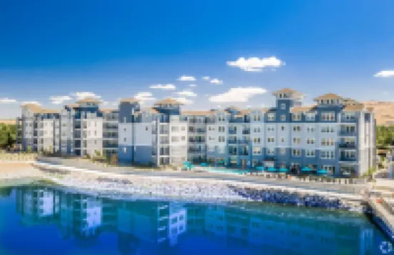 Sparks 1Br Water Views · Spring Season & Views Hotels in 