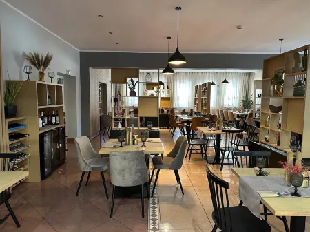 Tailor Hotel Sport & Conference