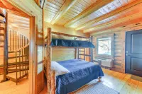 Cozy Mountain Condo Across from Snow King Ski Mtn! - Spa