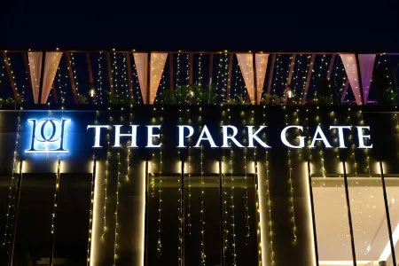 The Park Gate Отели в г. Мохали