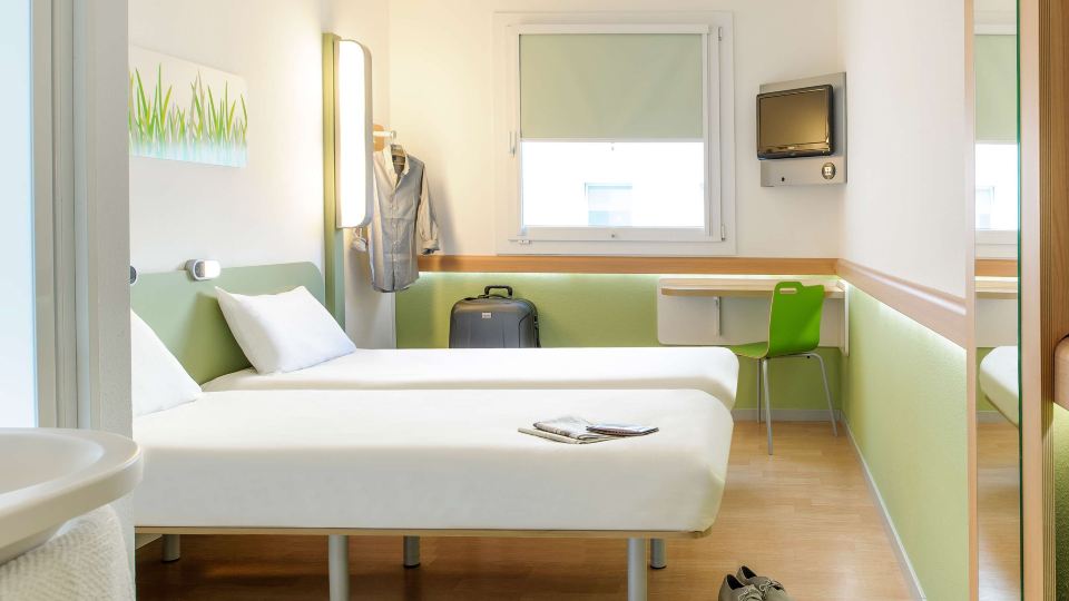 Ibis Budget Courbevoie Paris la Défense 1