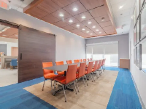 馬裏恩智選假日套房酒店 馬里恩酒店