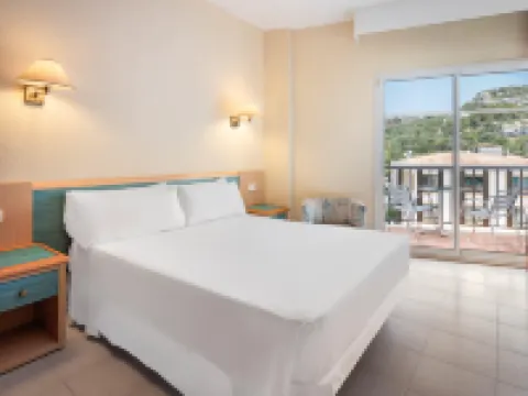 ソル ミラノス ピンギーノス アライオルのホテル