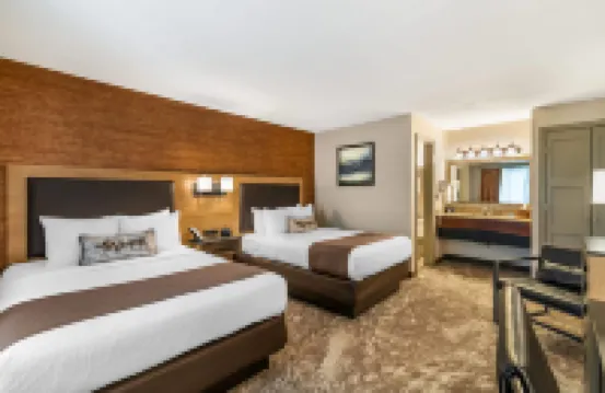 Maine Evergreen Hotel, Ascend Hotel Collection Hotels in Winthrop