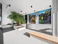 Stylish 2-Bed Apartment in Canberra CBD