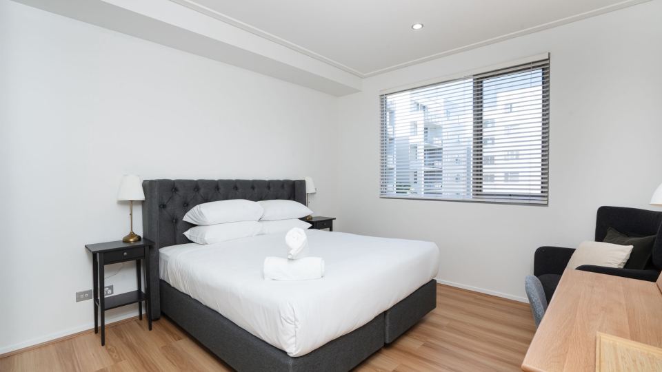 Modern 1-Bed Unit with Pool Views and Balcony