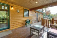 Port Austin Cabin w/ Hot Tub: 1 Mi to Beach! - Boutique