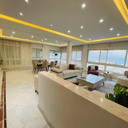 Luxury Stay With Panoramic Sea Views, Tourist Zone