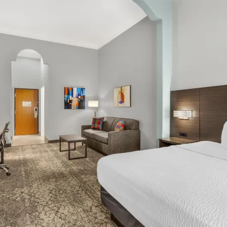 Best Western Plus New Caney Inn  Suites