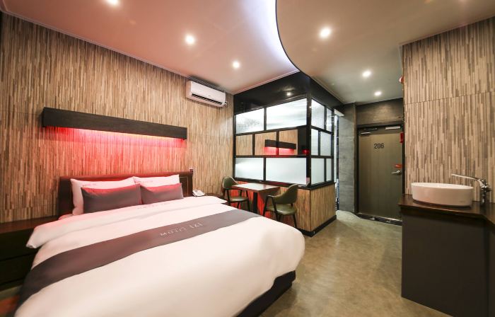 Taebaek M Plus Self Check-in Motel