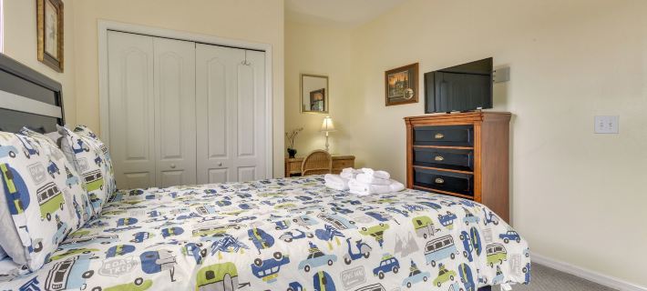 Lanai & Pool: Spacious Villa Near Disney! Hotels in Polk County