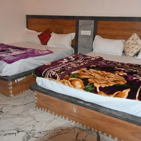 Malwa resort Отели в г. Читракут