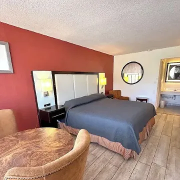 Virginian Motel Отели в г. Патрик