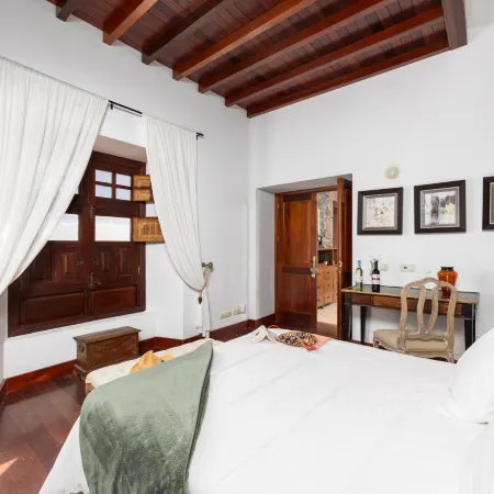 Casa Rural Hero