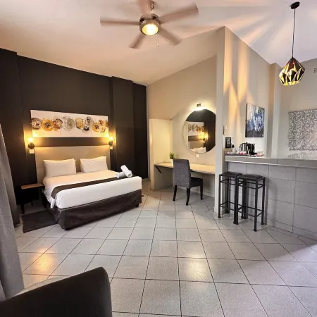 N1 Hotel Samora Machel Harare Отели в г. Хараре