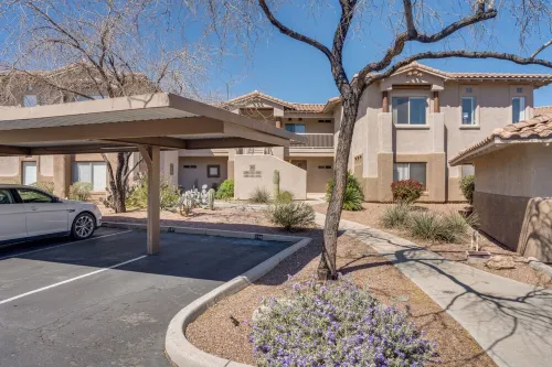 GORGEOUS MOUNTAIN  VIEWS FROM EVERY WINDOW AND DOG FRIENDLY, TOO Hotels in Oro Valley