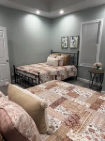 Dtwn Kck - 6 Beds with Pool Table & Arcade Games - 7 Min to Pnl!