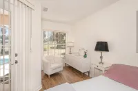 Van Ness Poolhome - Lake Access 2mi - 4-Star