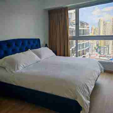 Beutiful High Floor Apartment in the Best Location Rooms