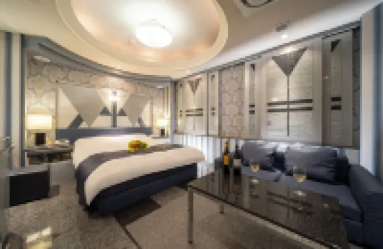 Lucky Sun Hotels in Nishinomiya