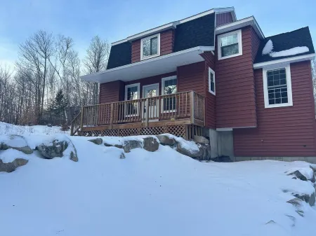 White Mountains Snowmobile Ski Trails Nearby Family Friendly Rustic Dogs Welcome