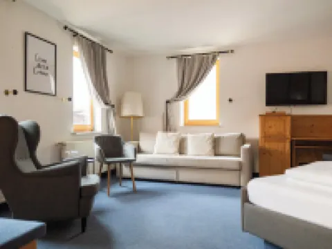 Gasthof zum goldenen Schiff - Historisches Hotel mit Frühstück & Self-Check-in Hotels in Marktbreit