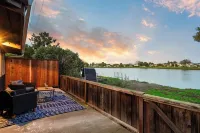 LakeFront Lavender House Hotels in San Mateo