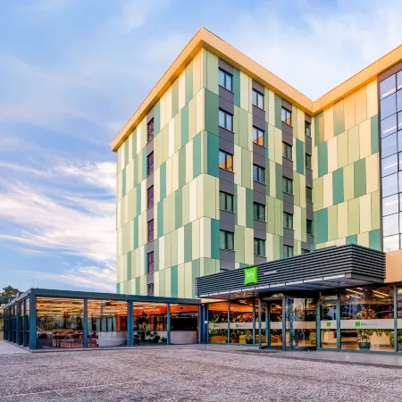 ibis Styles Kurtkoy Отели рядом с достопримечательностью «Станция метро Pendik»