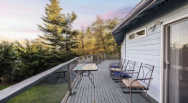 Incredible Water Views, Deck Relaxing Retreat Greenbank Getaway by Avantstay