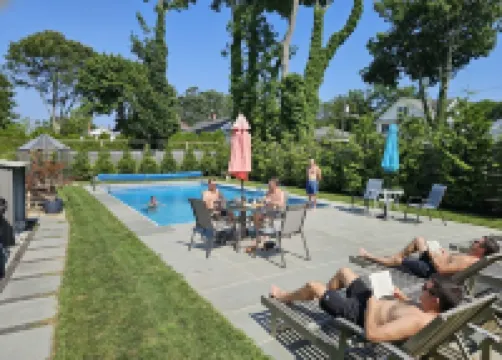 Come As You Are Inn LLC